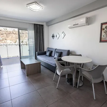 Servatur Castillo De Sol 아파트호텔 4*