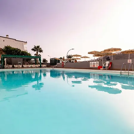 מלון דירות Servatur Castillo De Sol 4*