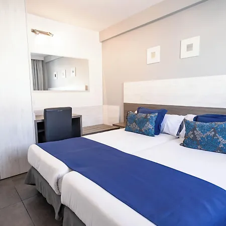 アパートホテル Servatur Castillo De Sol 4*