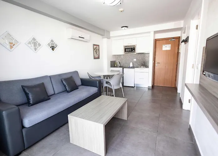 Servatur Castillo De Sol