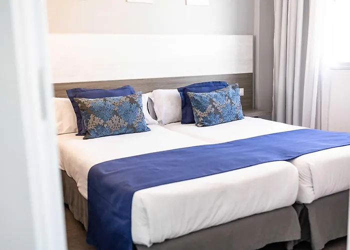 Aparthotel Servatur Castillo De Sol 4*