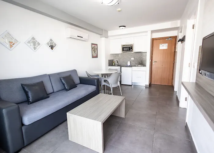 Servatur Castillo De Sol