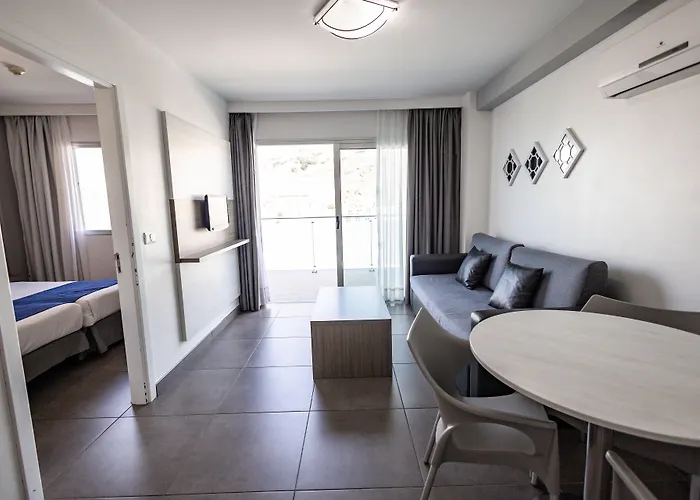 Servatur Castillo De Sol Aparthotel